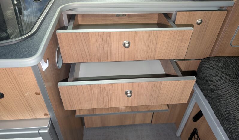 VW T5 T28 WELLHOUSE LEISURE POP-TOP CAMPERVAN IN SUPERB CONDITION full