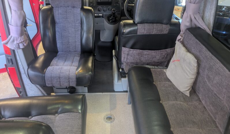 VW T5 T30 LEISUREDRIVE VIVANTE HIGH-TOP 4 BERTH CAMPERVAN *ABSOLUTELY STUNNING* full