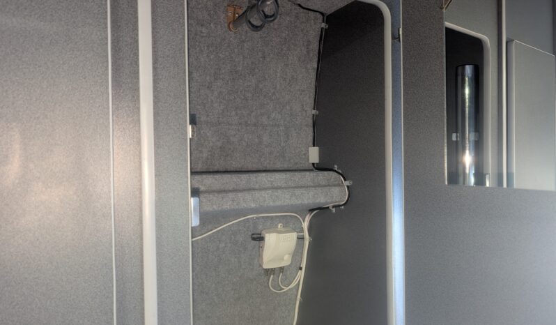 VW T5 T30 LEISUREDRIVE VIVANTE HIGH-TOP 4 BERTH CAMPERVAN *ABSOLUTELY STUNNING* full