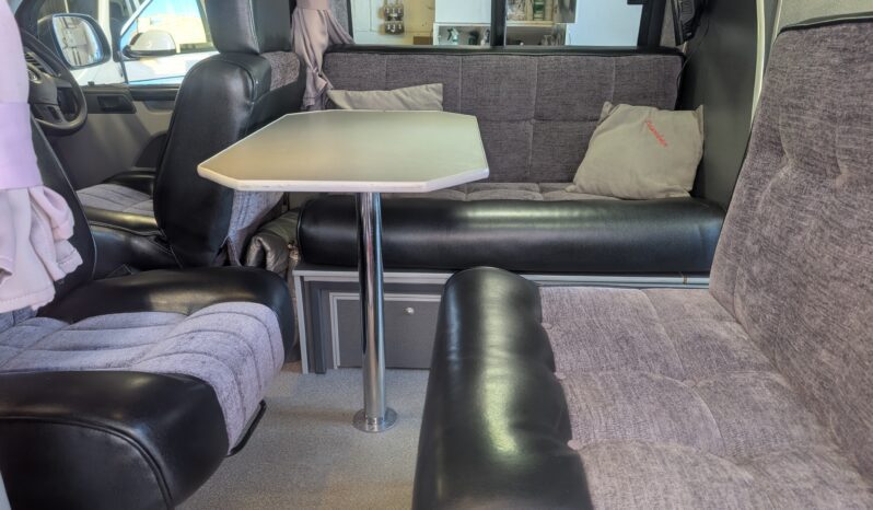 VW T5 T30 LEISUREDRIVE VIVANTE HIGH-TOP 4 BERTH CAMPERVAN *ABSOLUTELY STUNNING* full