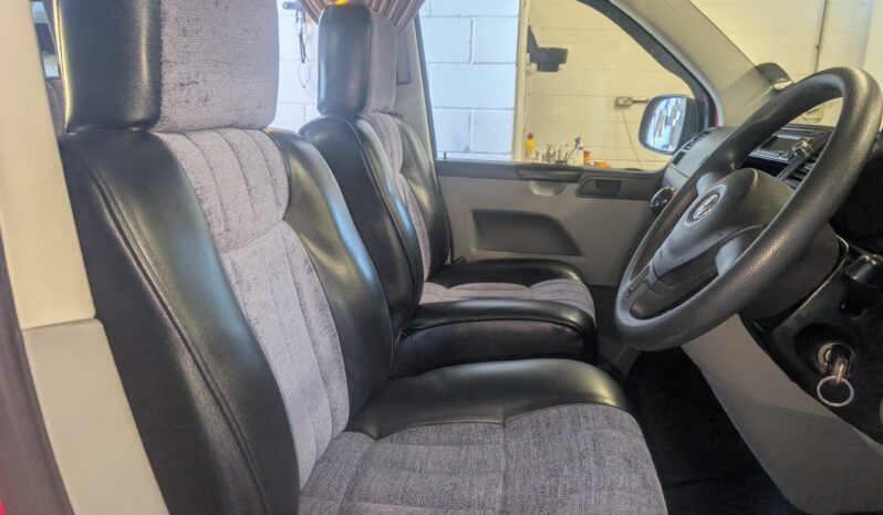 VW T5 T30 LEISUREDRIVE VIVANTE HIGH-TOP 4 BERTH CAMPERVAN *ABSOLUTELY STUNNING* full