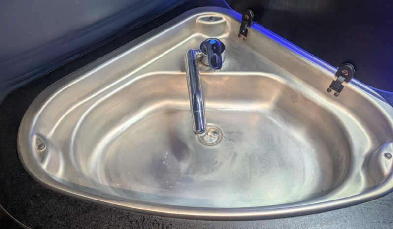 DANBURY HERITAGE 64 VW T6 T30 POP-TOP CAMPERVAN **SUPER LOW MILEAGE** full