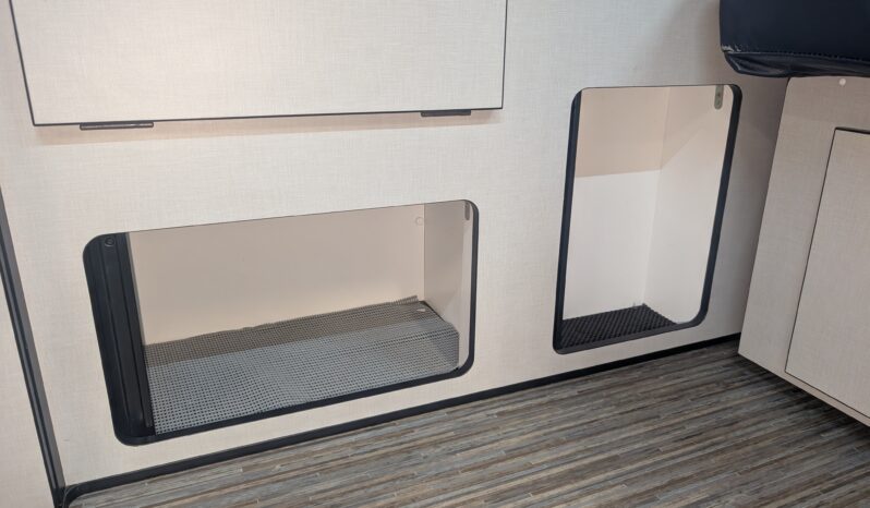 DANBURY HERITAGE 64 VW T6 T30 POP-TOP CAMPERVAN **SUPER LOW MILEAGE** full