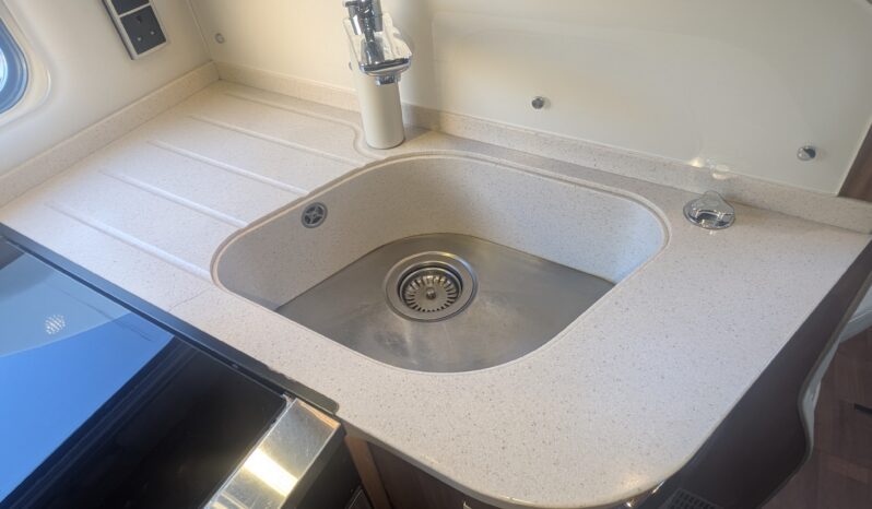 HYMER B704 PREMIUM LINE 4 BERTH LUXURY MOTORHOME FIAT DUCATO 2.3 **ONE OWNER** full