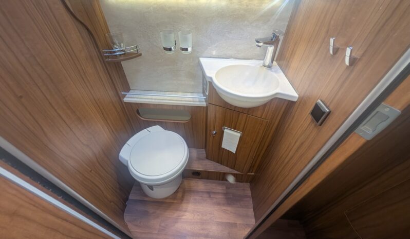 HYMER B704 PREMIUM LINE 4 BERTH LUXURY MOTORHOME FIAT DUCATO 2.3 **ONE OWNER** full