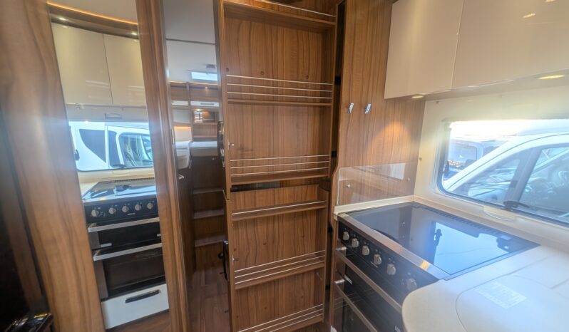 HYMER B704 PREMIUM LINE 4 BERTH LUXURY MOTORHOME FIAT DUCATO 2.3 **ONE OWNER** full