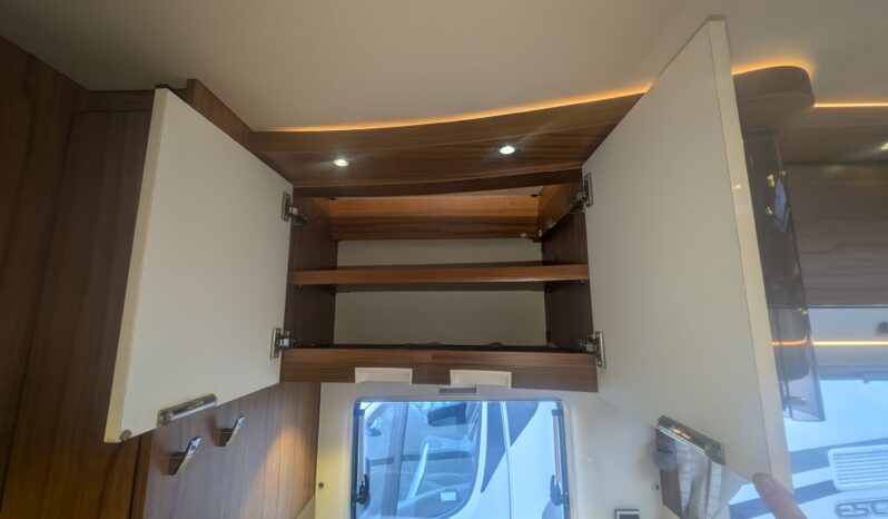 HYMER B704 PREMIUM LINE 4 BERTH LUXURY MOTORHOME FIAT DUCATO 2.3 **ONE OWNER** full