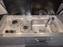 WELLHOUSE LEISURE POP-TOP CAMPERVAN TOYOTA ALPHARD 2.4 PETROL AUTO full