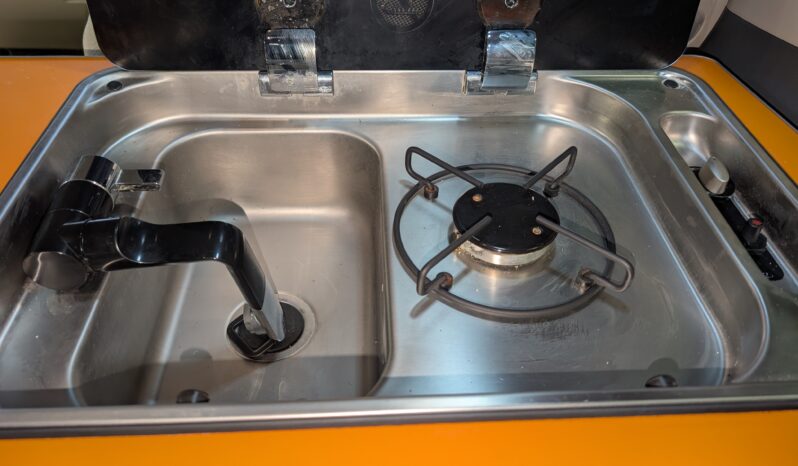 TOYOTA ALPHARD 2.4 AUTOMATIC MILLDOWN CONVERSION POP-TOP CAMPERVAN *STUNNING!* full