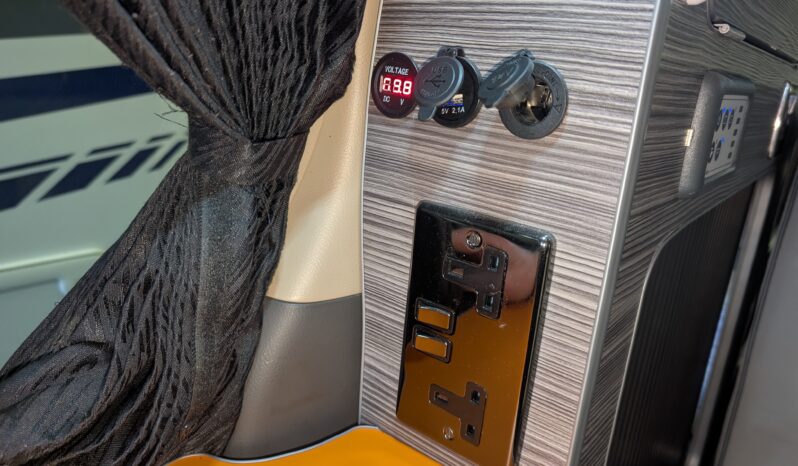 TOYOTA ALPHARD 2.4 AUTOMATIC MILLDOWN CONVERSION POP-TOP CAMPERVAN *STUNNING!* full