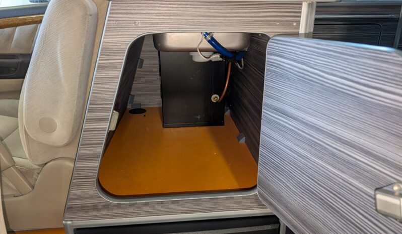 TOYOTA ALPHARD 2.4 AUTOMATIC MILLDOWN CONVERSION POP-TOP CAMPERVAN *STUNNING!* full