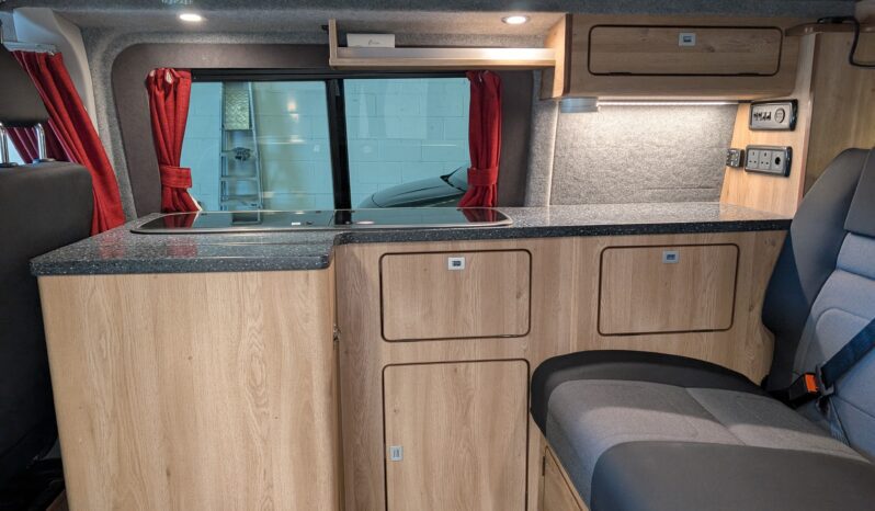 HILLSIDE LEISURE BIRCHOVER VW T6 AUTOMATIC POP-TOP 4 BERTH CAMPER HUGE SPEC! full