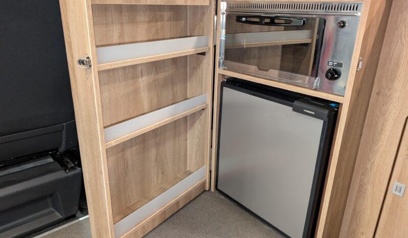 HILLSIDE LEISURE BIRCHOVER VW T6 AUTOMATIC POP-TOP 4 BERTH CAMPER HUGE SPEC! full