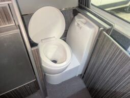 VW T6 T28 LEISUREDRIVE ZEST POP-TOP 4 BERTH CAMPERVAN *ABSOLUTELY STUNNING* full