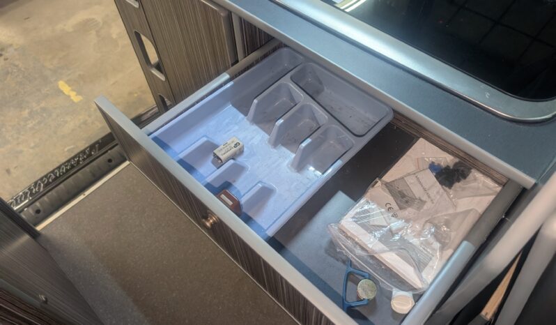 VW T6 T28 LEISUREDRIVE ZEST POP-TOP 4 BERTH CAMPERVAN *ABSOLUTELY STUNNING* full