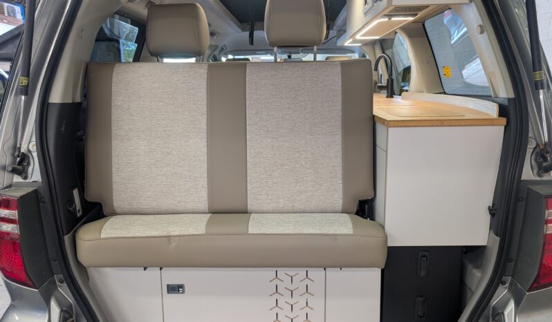 TOYOTA ALPHARD AUTOMATIC POP-TOP CAMPERVAN **BEAUTIFUL HIGH END CONVERSION** full