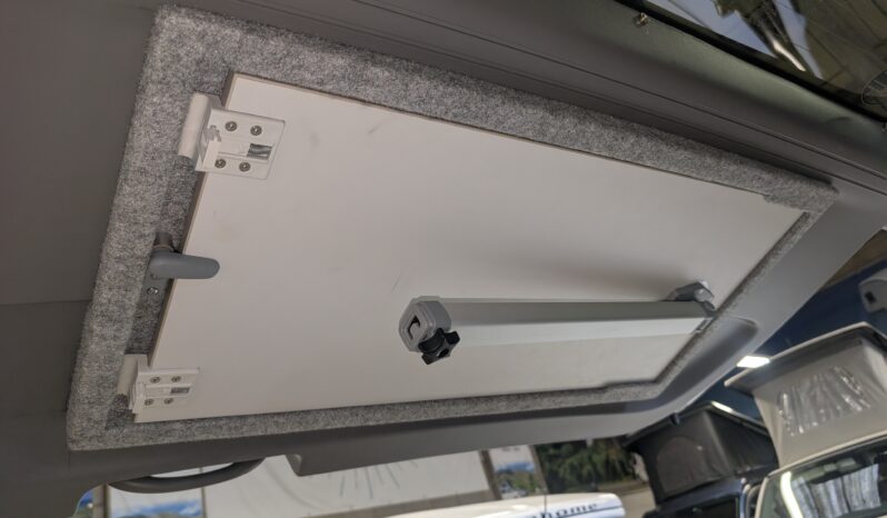 TOYOTA ALPHARD AUTOMATIC POP-TOP CAMPERVAN **BEAUTIFUL HIGH END CONVERSION** full