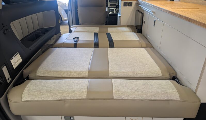 TOYOTA ALPHARD AUTOMATIC POP-TOP CAMPERVAN **BEAUTIFUL HIGH END CONVERSION** full
