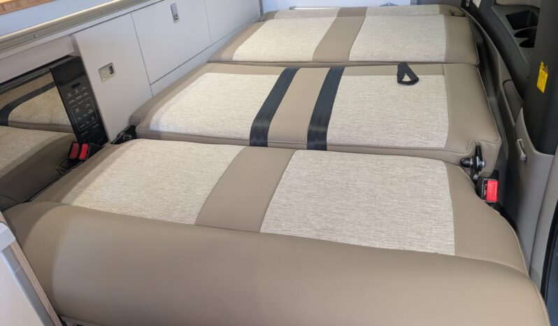 TOYOTA ALPHARD AUTOMATIC POP-TOP CAMPERVAN **BEAUTIFUL HIGH END CONVERSION** full