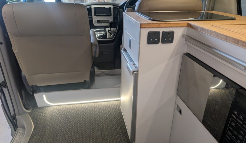 TOYOTA ALPHARD AUTOMATIC POP-TOP CAMPERVAN **BEAUTIFUL HIGH END CONVERSION** full