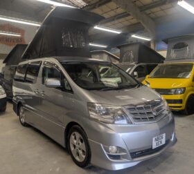 TOYOTA ALPHARD AUTOMATIC POP-TOP CAMPERVAN **BEAUTIFUL HIGH END CONVERSION**