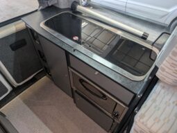 VW T5 T28 LEISUREDRIVE ZEST CRUSADER HIGHTOP 4 BERTH CAMPERVAN *STUNNING* full