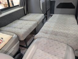 VW T5 T28 LEISUREDRIVE ZEST CRUSADER HIGHTOP 4 BERTH CAMPERVAN *STUNNING* full