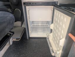 TOYOTA ALPHARD AUTOMATIC POP-TOP CAMPERVAN **SUPERB CONDITION THROUGHOUT** full