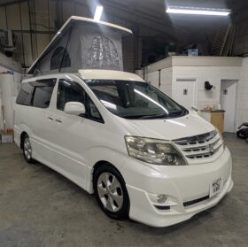 TOYOTA ALPHARD AUTOMATIC POP-TOP CAMPERVAN **SUPERB CONDITION THROUGHOUT**