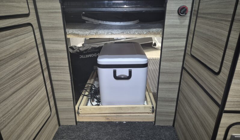 VAUXHALL MOVANO F3500 CDTI HIGH ROOF FIXED REAR BED CAMPERVAN ABSOLUTE BARGAIN full
