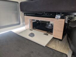 WELLHOUSE LEISURE POP-TOP CAMPERVAN NISSAN SERENA PETROL AUTO full